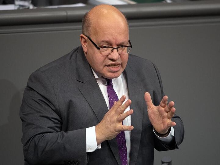 Peter Altmaier, Bundeswirtschaftsminister, spricht im Bundestag.