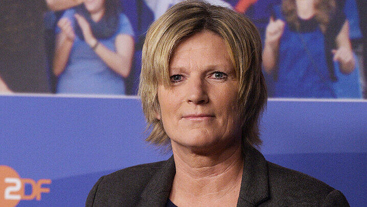 ZDF-Reporterin Claudia Neumann.