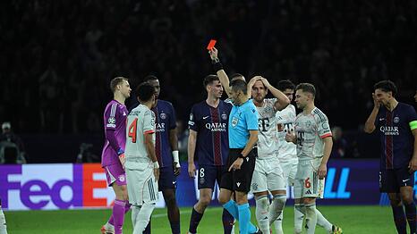 Sah kurz vor der Pause die Rote Karte: Luis Díaz.