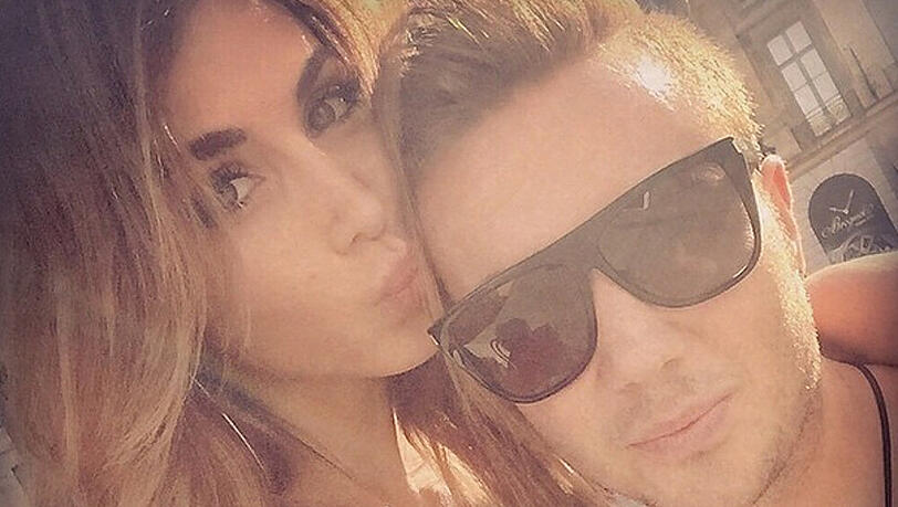 Mario Götze und seine Ann-Kathrin zeigen sich glücklich in Paris Mario Götze und seine Ann-Kathrin zeigen sich glücklich in Paris