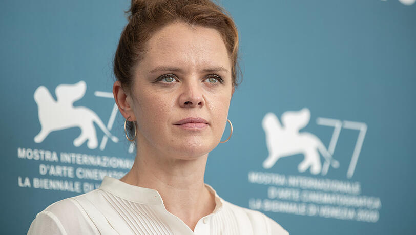 Die Regisseurin Julia von Heinz.