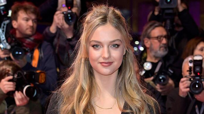 Lilly Krug feiert 22. Geburtstag.
