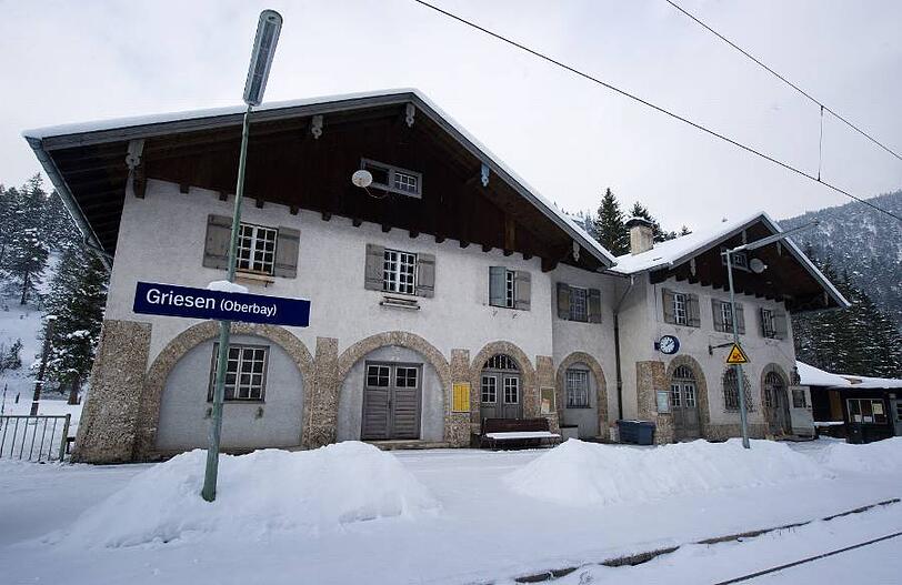 Brachte 100000 Euro: Der Bahnhof von Griesen in Garmisch-Partenkirchen wurde jetzt versteigert.