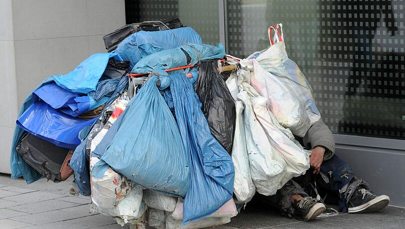 Kein Herz für Obdachlose? Zahlreiche Befragte sehen Wohnungslose skeptisch. Kein Herz für Obdachlose? Zahlreiche Befragte sehen Wohnungslose skeptisch.