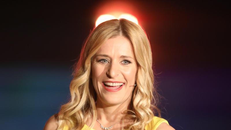 Stefanie Hertel kassiert für ihren Auftritt bei der Show "50 Jahre ZDF-Hitparade - die Zugabe" jede Menge Spott auf Twitter.