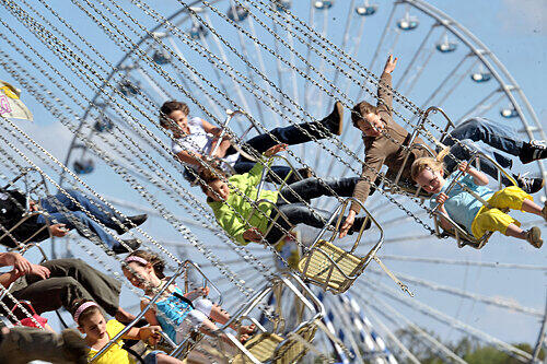 Schwungvoll: Das Frühlingsfest übertraf die Erwartungen von Schaustellern und Besuchern &ndash; und war außerdem friedlich wie nie.