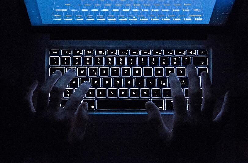 Das "Darknet" (dunkles Netz) ist ein verborgener Teil im auf offenen Austausch angelegten World Wide Web. Symbolbild: Silas Stein