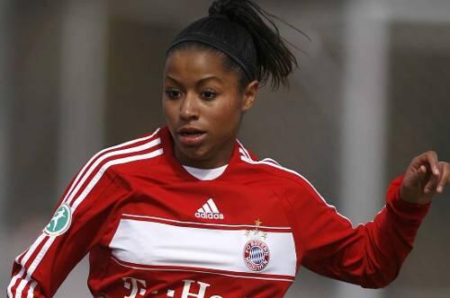 Erster Schritt Richtung Champions League: Die Bayern-Frauen um Nicole Banecki