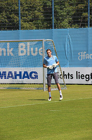 Am Samstag startete der TSV 1860 München ganz offiziell in die neue Saison. Klicken Sie sich durch die Bilder des Traningsauftakts mit dem neuen Trainer Kosta Runjaic.