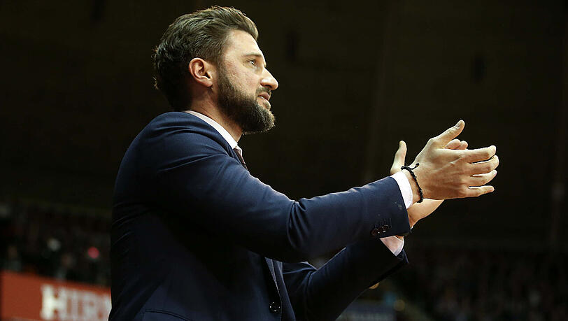 "Politische Konflikte lösen kann der Sport vermutlich nicht, aber er verbindet", sagt Marko Pesic. "Politische Konflikte lösen kann der Sport vermutlich nicht, aber er verbindet", sagt Marko Pesic.