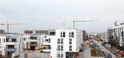 Neben der Messe und einem Einkaufszentrum beheimatet die Messestadt Riem vor allem Wohnviertel.
