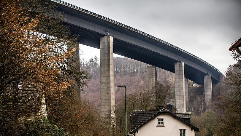 Ein Beispiel für eine marode Brücke in Deutschland: Die A45-Talbrücke Rahmede war nicht mehr zu retten.