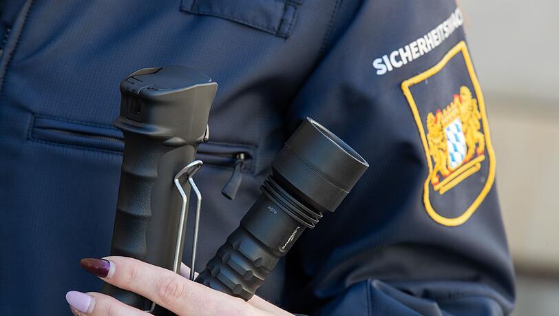 1.500 Menschen engagieren sich derzeit in Sicherheitswachten in Bayern. (Archivbild)