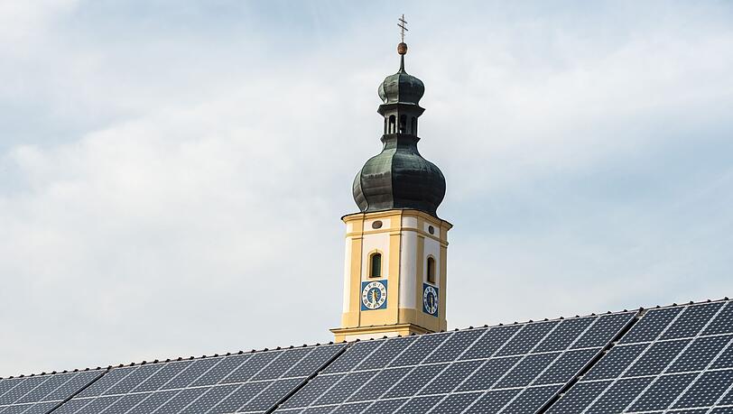 Der Ausbau der Solarenergie ist ein wichtiger Bestandteil der bayerischen Energiestrategie. (Illustration)