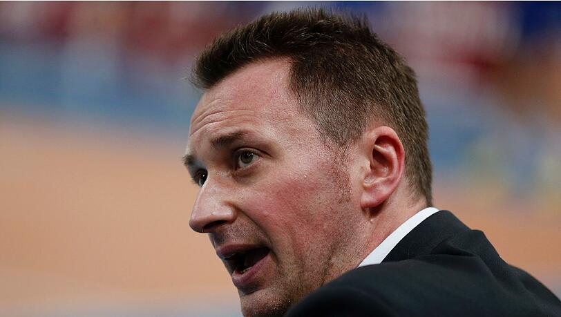 Steht nach dem Playoff-Aus in der Kritik: Haching-Coach Paduretu. Steht nach dem Playoff-Aus in der Kritik: Haching-Coach Paduretu.
