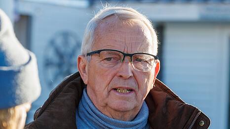 Umweltminister Backhaus (SPD) r&auml;t davon ab, "nun wieder in den sogenannten sozialen Medien Verschw&ouml;rungstheorien verbreiten oder solchen aufsitzen".