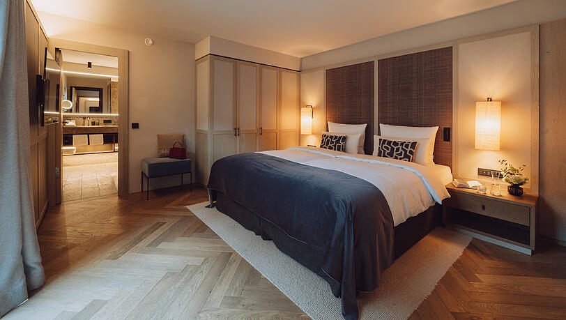 Ein Zimmer im kernsanierten Parkhotel, das erst im August 2021 wiedereröffnet hat. Ein Zimmer im kernsanierten Parkhotel, das erst im August 2021 wiedereröffnet hat.