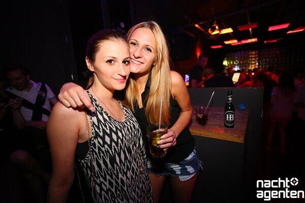 Die Hip-Hop-Freunde unter den Münchner Clubbern bewegten sich im Crux bei "Nice!" Mehr Bilder aus dem Crux unter www.nachtagenten.de
