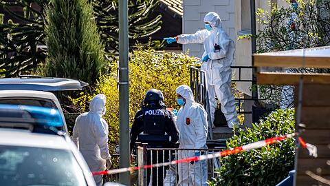 Seit dem mutmaßlichen Dreifachmord ist der Verdächtige auf der Flucht. (Archivbild)