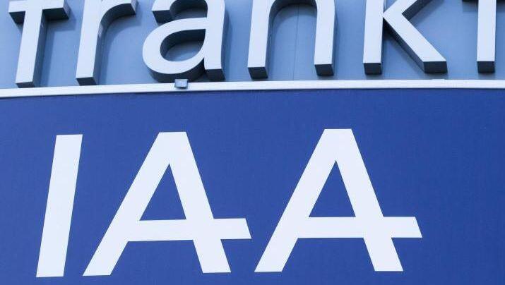 Die IAA wurde bislang in Frankfurt abgehalten - die Messe München hatte sich um eine Austragung beworben. Die IAA wurde bislang in Frankfurt abgehalten - die Messe München hatte sich um eine Austragung beworben.