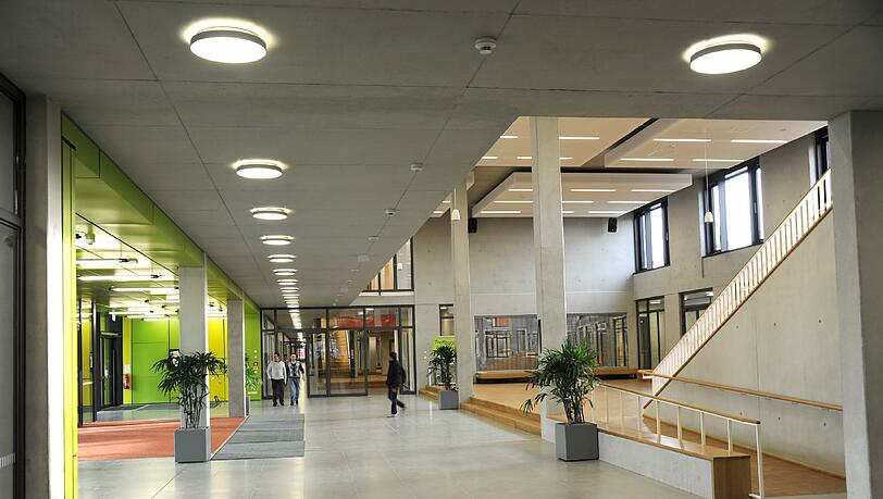 Am Truderinger Gymnasium wird der Ganztagszug ausbegaut. Am Truderinger Gymnasium wird der Ganztagszug ausbegaut.