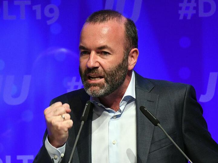 CSU-Europapolitiker Manfred Weber spricht beim Deutschlandtag der Jungen Union am 13. Oktober 2019 in Saarbrücken.