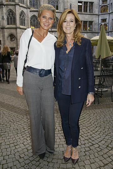 Gräfin Stephanie Bruges von Pfuel mit PR-Lady Andrea Schöller