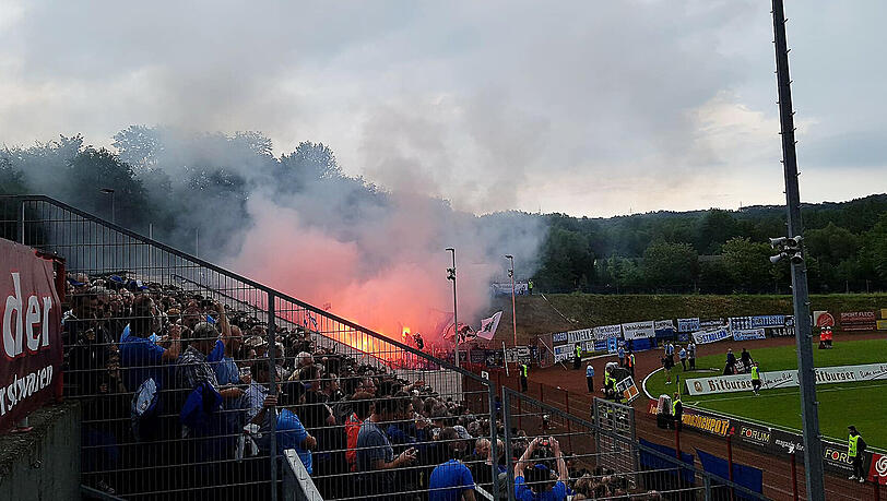 Bitter: Pyro im Block des TSV 1860.