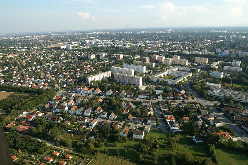 Die Blumenau aus der Luft. Wie es unten zugeht, schreibt ein AZ-Leser.