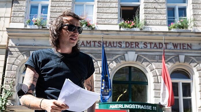 Marco Pogo im Wahlkampf.