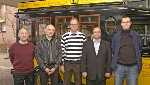 Pro Nürnberg: DBB-Generalsekretär Wolfgang Brenscheidt, Bambergs Manager Wolfgang Heyder, BBV-Chef Winfried Gintschel, DBB-Sportdirektor Steven Clauss und Hexer-Cheftrainer Alex Krüger (v.l.). Pro Nürnberg: DBB-Generalsekretär Wolfgang Brenscheidt, Bambergs Manager Wolfgang Heyder, BBV-Chef Winfried Gintschel, DBB-Sportdirektor Steven Clauss und Hexer-Cheftrainer Alex Krüger (v.l.).