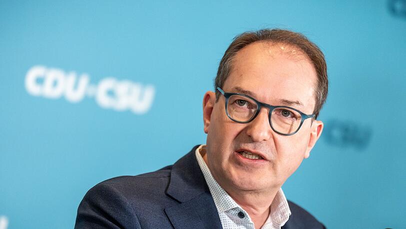 Bundesinnenminister Dobrindt: "Sicherheit hat oberste Priorit&auml;t." (Archivbild)