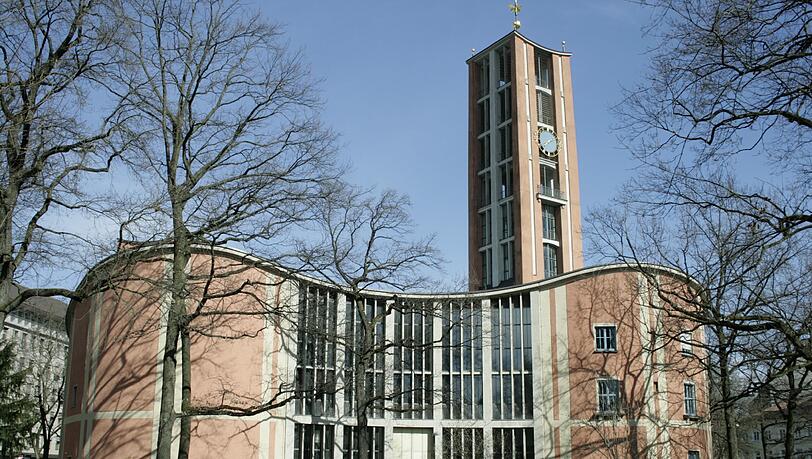 Die Evangelische Bischofskirche St. Matthäus in der Nußbaumstraße. (Archivbild) Die Evangelische Bischofskirche St. Matthäus in der Nußbaumstraße. (Archivbild)