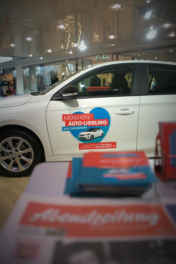 So klappt's vielleicht mit dem Opel Corsa-Gewinn: Coupon ausfüllen und in die Box am AZ-Stand werfen. Die Coupons können auch in den Filialen von Auto Häusler abgegeben werden oder Sie können diese auch direkt an die Abendzeitung schicken. So klappt's vielleicht mit dem Opel Corsa-Gewinn: Coupon ausfüllen und in die Box am AZ-Stand werfen. Die Coupons können auch in den Filialen von Auto Häusler abgegeben werden oder Sie können diese auch direkt an die Abendzeitung schicken.
