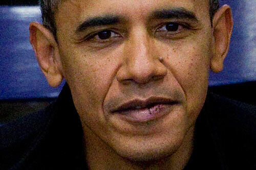 Barack Obama mit genähter Lippe