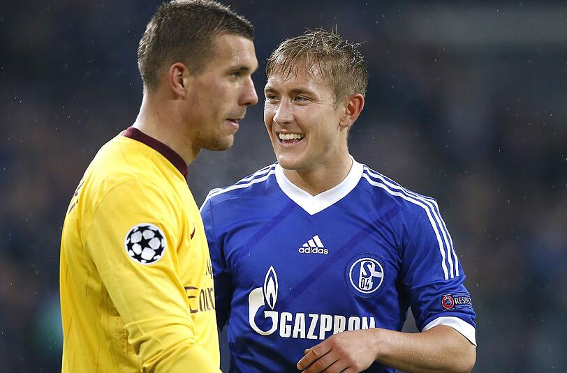 In der laufenden Champions League Saison zog der FC Arsenal als Zweit-Platzierter in Gruppe B ins Achtelfinale ein. Gegen Schalke haben die Gunners im Hinspiel eine 2:0 Niederlage einstecken müssen.