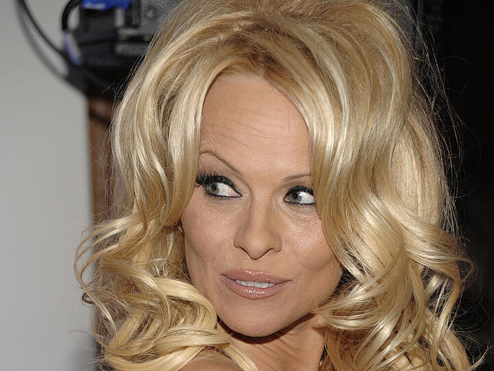 Pamela Anderson bei einer Gala in Beverly Hills