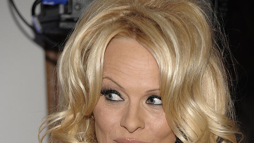 Pamela Anderson bei einer Gala in Beverly Hills Pamela Anderson bei einer Gala in Beverly Hills