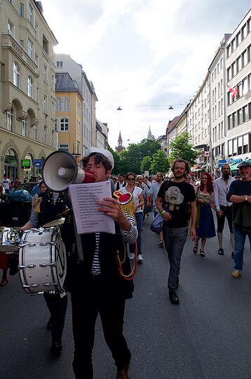 Zum Durchklicken: Die Bilder von der nettesten Demo des Jahres.