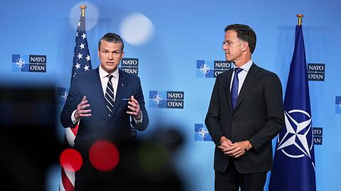 Sollen die Verteidigungsausgaben in allen Nato-Staaten auf fünf Prozent des Bruttoinlandsproduktes (BIP) steigen?