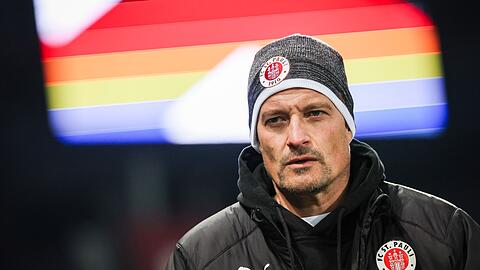 Erlebt sportlich seine schwerste Zeit beim FC St. Pauli: Cheftrainer Alexander Blessin