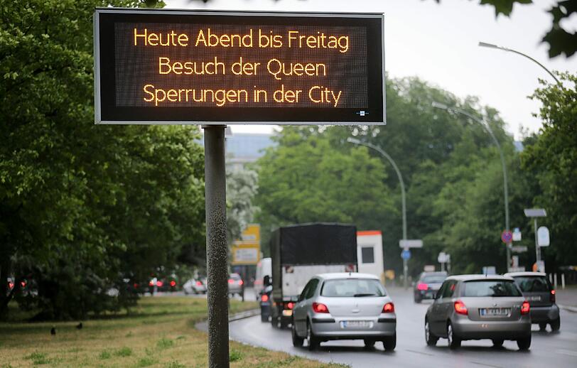 Berlin wartet gespannt auf die Ankunft von Queen Elizabeth II. Die Bilder.