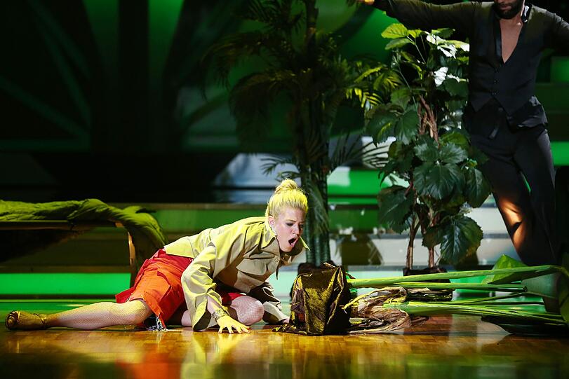 Es wird wieder getanzt: Die Bilder von der ersten Show