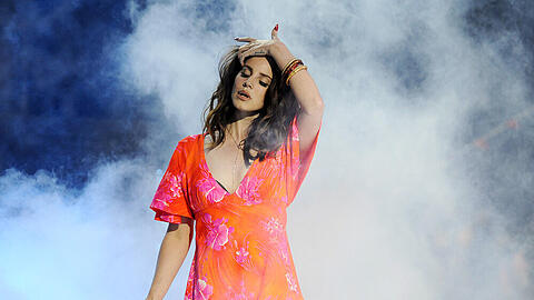 Nur Schall und Rauch? Lana Del Rey scheint mit ihrem schnellen Ruhm nicht glücklich zu sein