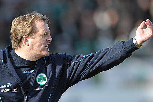 Mike Büskens (46): 6%