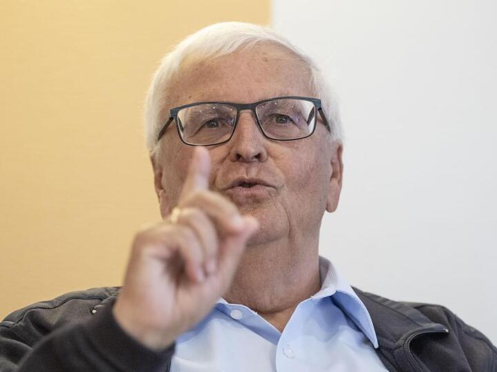 Theo Zwanziger ist auch aus Sorge vor einer Ansteckung mit dem Coronavirus nicht zum Prozess in die Schweiz gereist.