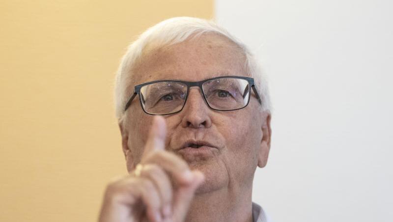 Theo Zwanziger ist auch aus Sorge vor einer Ansteckung mit dem Coronavirus nicht zum Prozess in die Schweiz gereist. Theo Zwanziger ist auch aus Sorge vor einer Ansteckung mit dem Coronavirus nicht zum Prozess in die Schweiz gereist.