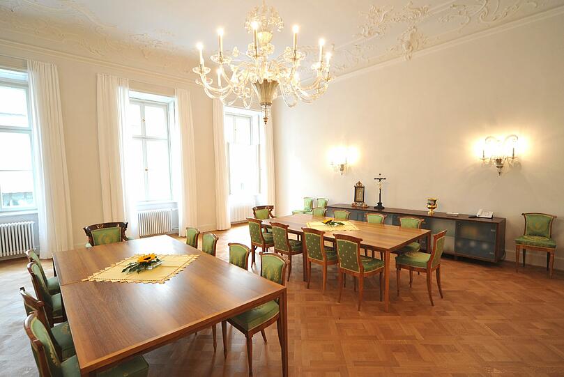 Das Erzbischöfliche Ordinariat im Rokoko-Palais Holnstein in München.