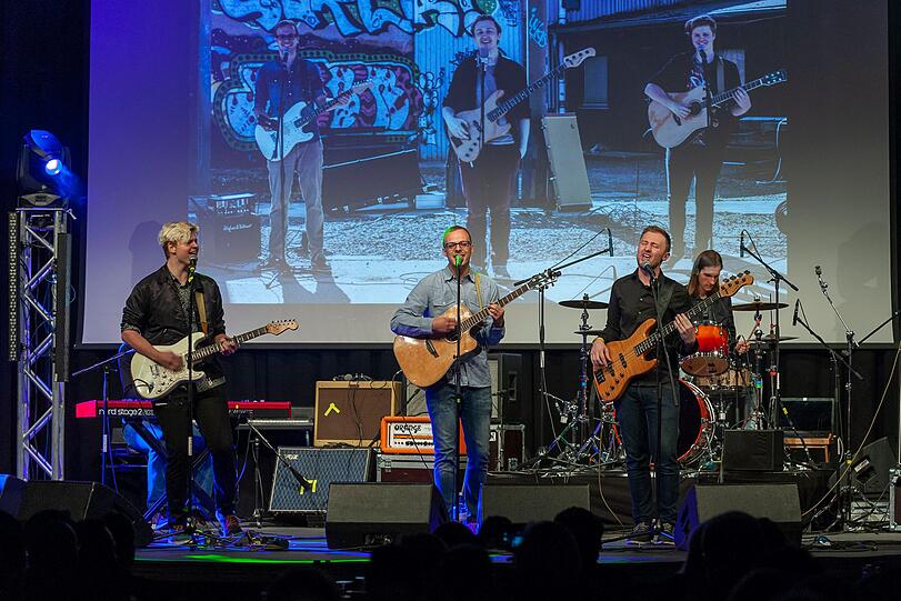Nach über 100 eingereichten musikalischen Beiträgen bebte die, bis auf den letzten Platz besetzte, Freiheiz-Halle beim großen Finale des &bdquo;LOTTO Bayern MusicAward 2018&ldquo; in München.