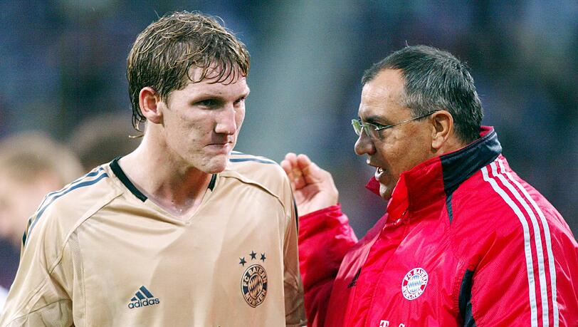 "Ich wollte ihm klarmachen, dass er noch nicht der Superstar ist": Felix Magath (rechts) mit dem jungen Bastian Schweinsteiger.